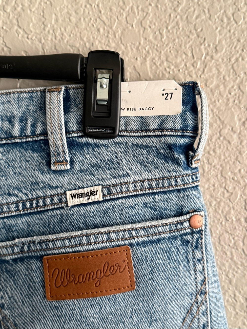 NEW Wrangler Low Rise Baggy Jeans Women 27 Light Wash Wide Leg Skater Y2K Denim - Picture 11 of 15